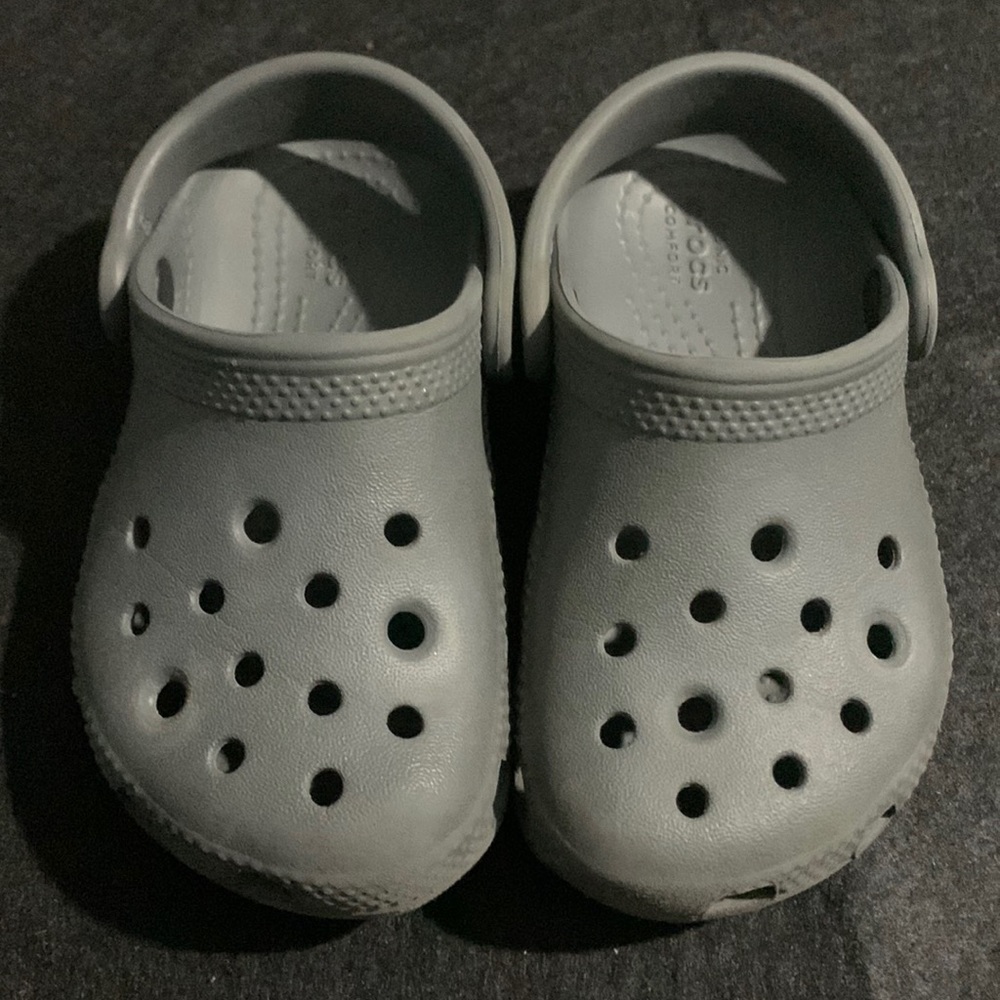 Toddler Crocs size 8
